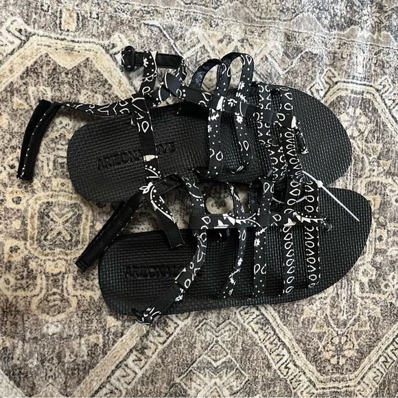 REVOLVE Arizona Love Trekky Flat Spartiate Sandals Sz 12 US - Picture 5 of 9